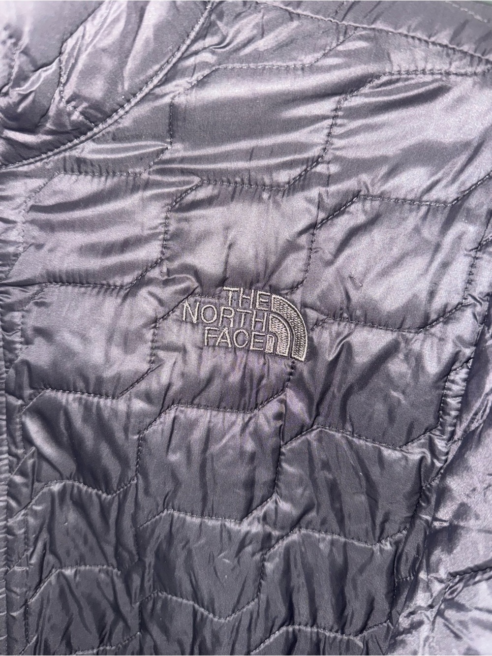 The North Face boys xl Black Quilted Puffer Jacket - Picture 10 of 11